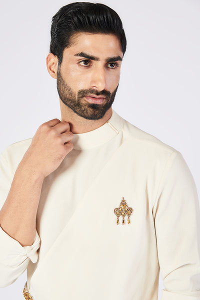 Shantanu and Nikhil Menswear Off-White Side Drape Kurta indian designer wear online shopping melange singapore