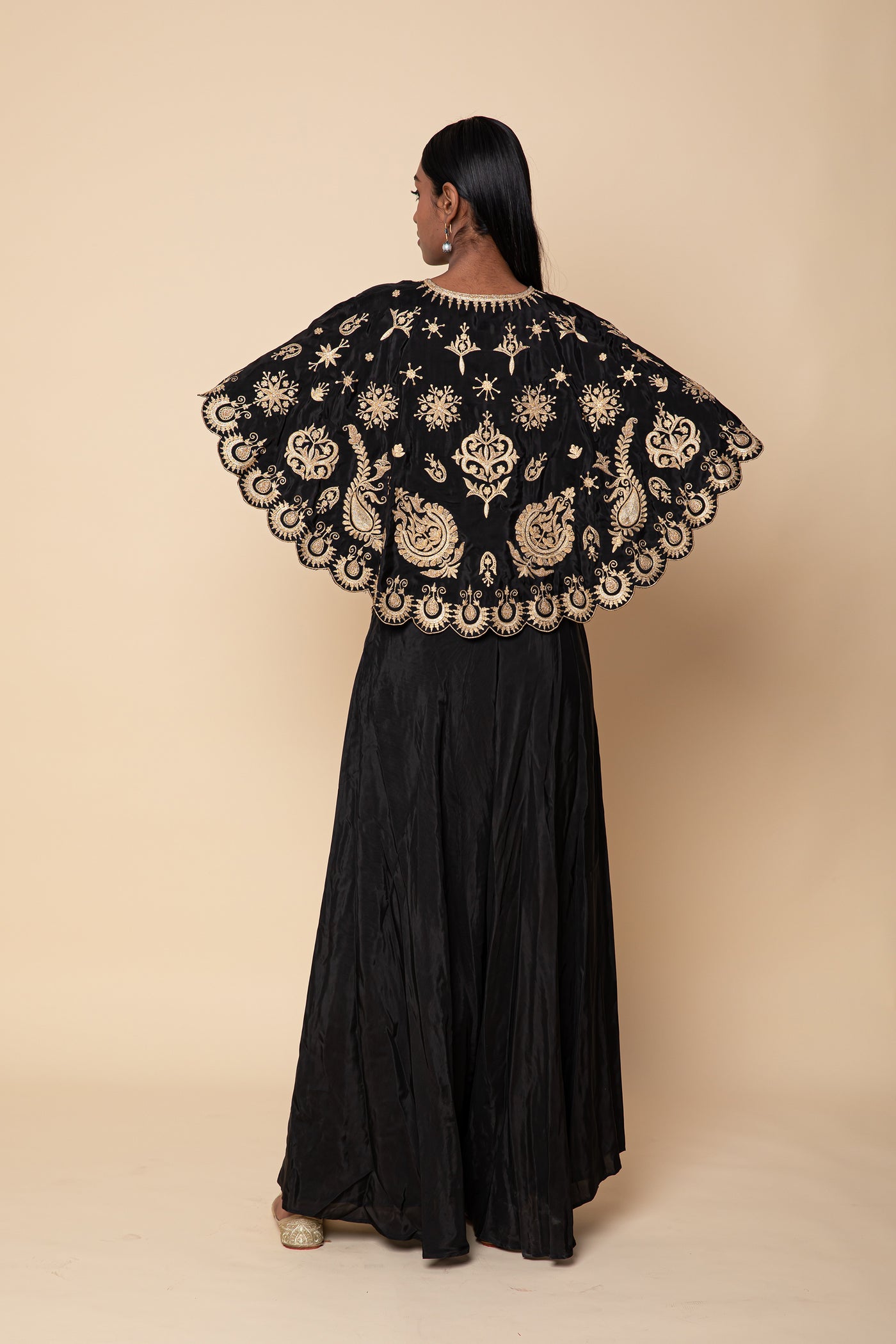 Simar Dugal Cape With Inner Blouse And Pants Black indian designer wear online shopping melange singapore