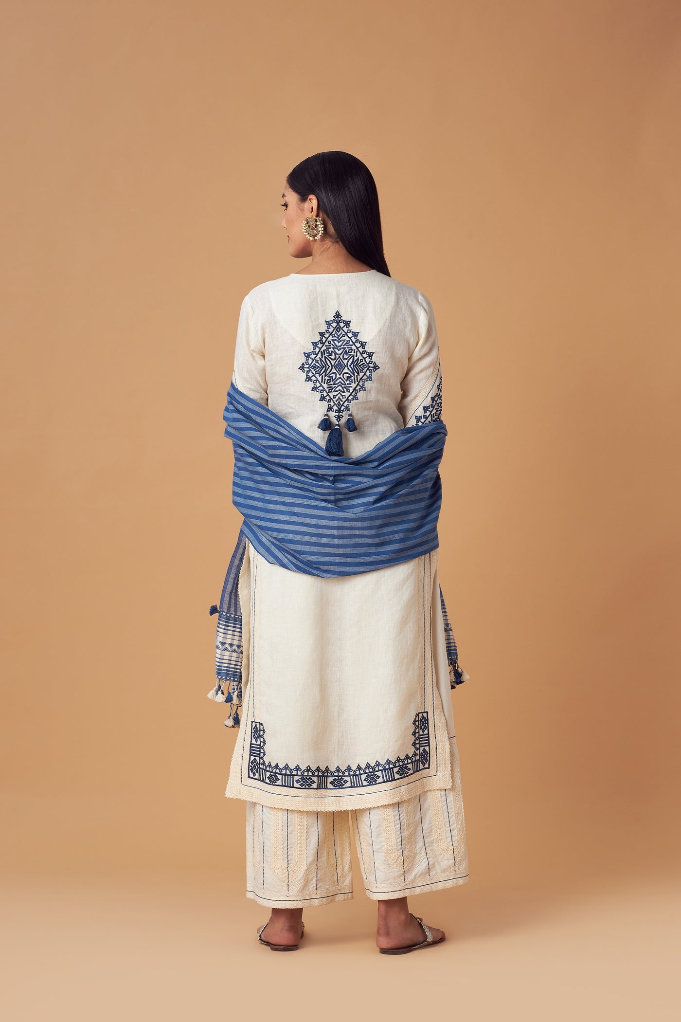Simar Dugal Jessica Long Kurta With Pants indian designer wear online shopping melange singapore