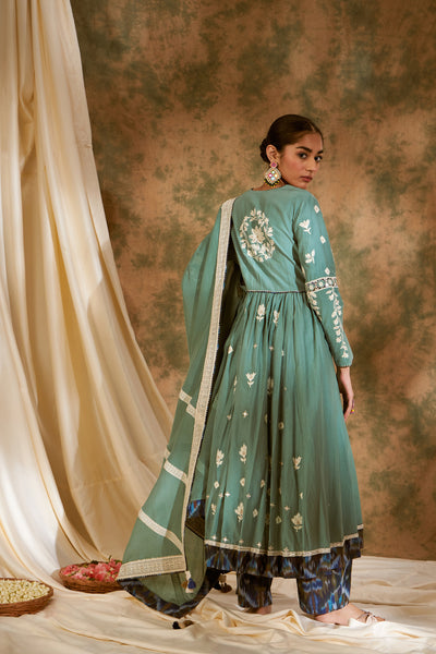Simar Dugal Meher V-neck Kurta With Pants Green indian designer wear online shopping melange singapore