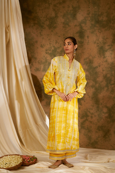 Simar Dugal Nakshi Clamp Balloon Sleeved Long Kurta With Pants indian designer wear online shopping melange singapore