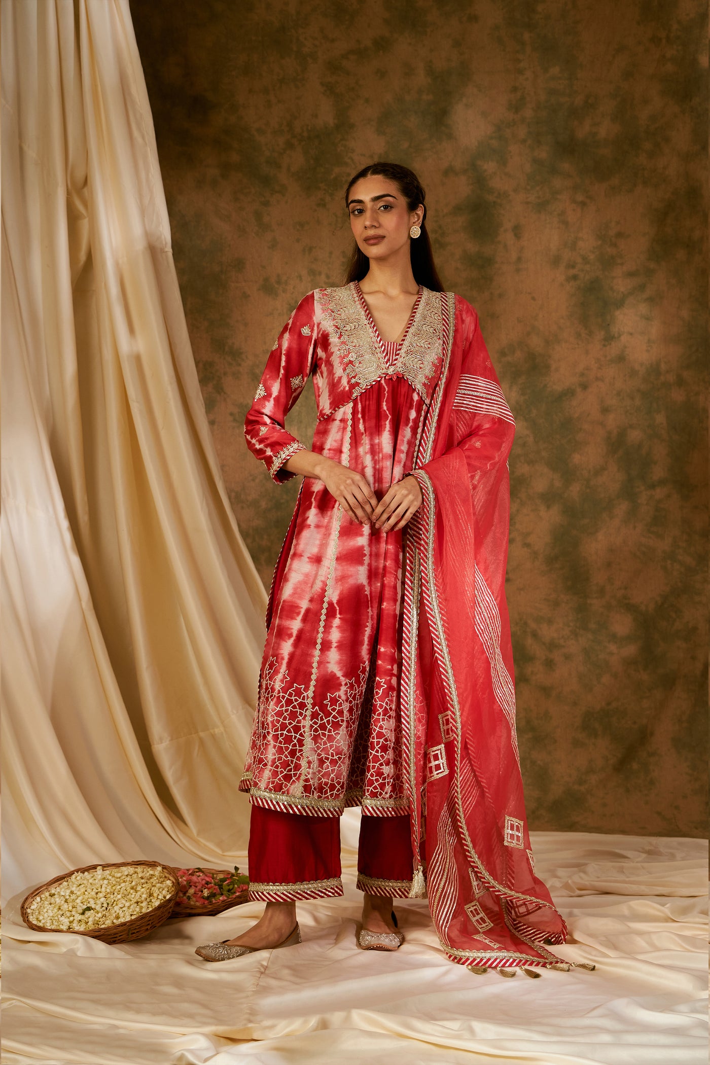 Simar Dugal Nakshi Clamp V-neck Long Hight-slit Kurta With Pants Red indian designer wear online shopping melange singapore