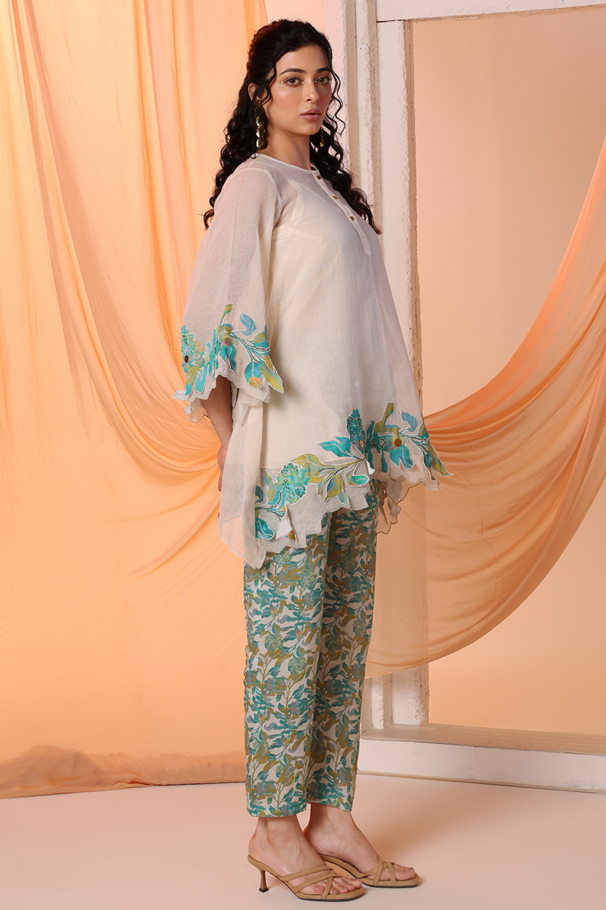 Aarani Rimmer Aarani Appliqued Kurta Set β Melange Singapore