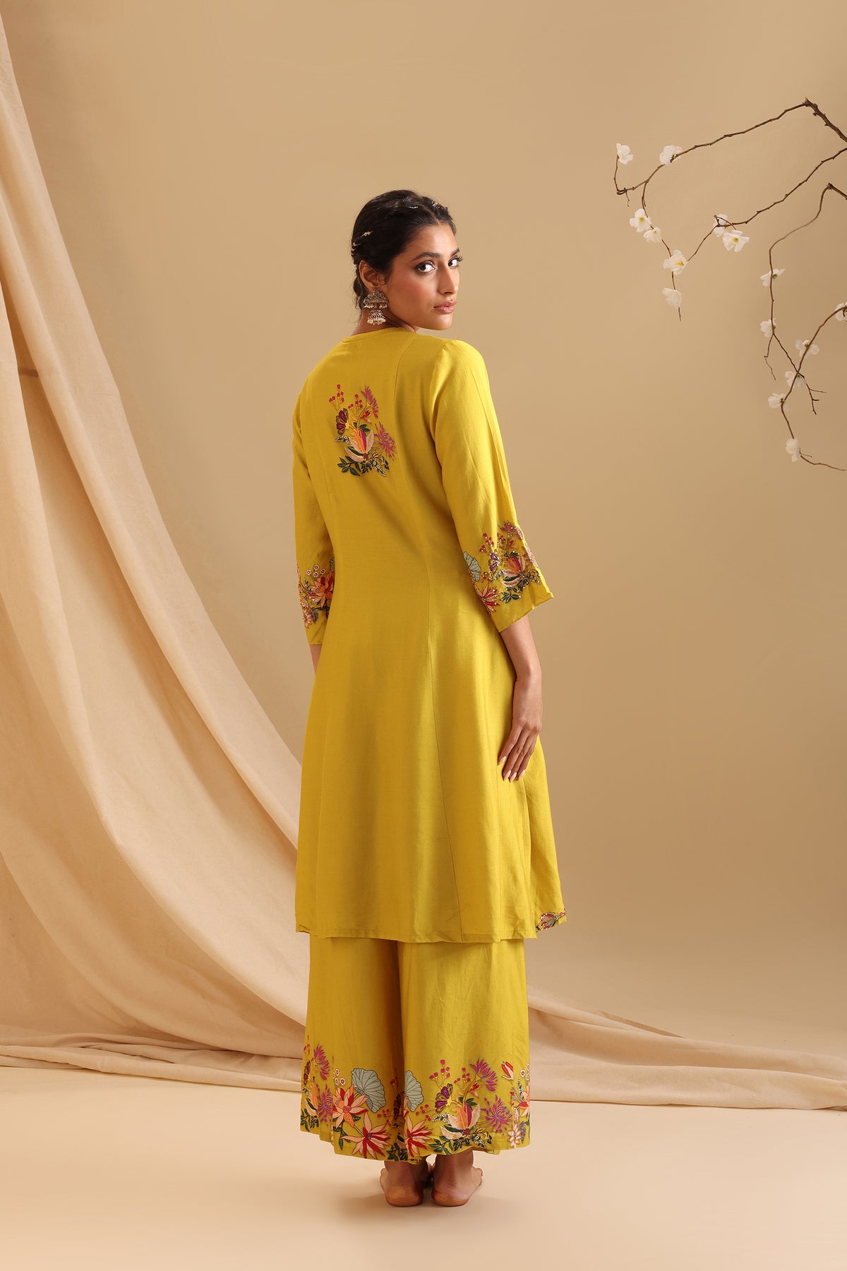 Aarani Rimmer Aarani Embellished Dhoti Set β Melange Singapore