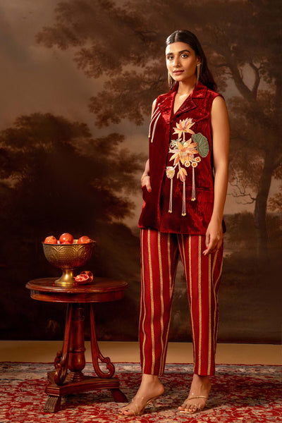 Sougat Paul Aarani Embroidered Blazer Set indian designer wear online shopping melange singapore