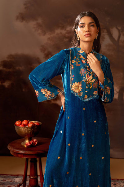 Sougat Paul Aarani Embroidered Kurta Set indian designer wear online shopping melange singapore

