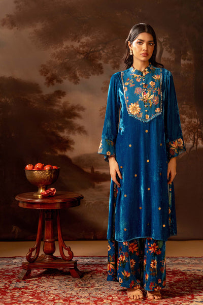 Sougat Paul Aarani Embroidered Kurta Set indian designer wear online shopping melange singapore
