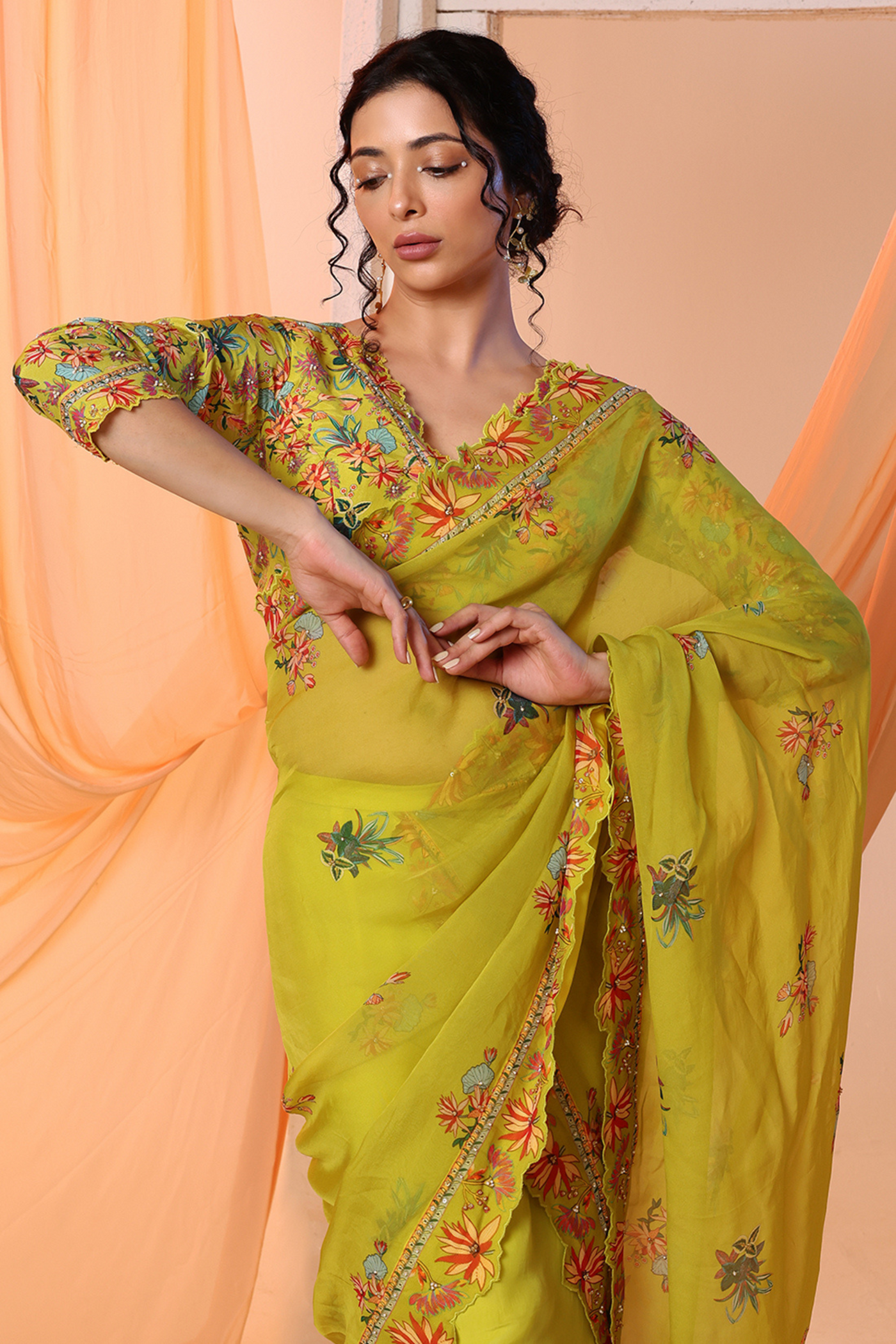 Aarani Rimmer Aarani Embroidered Pre-Stitch Saree Set β Melange Singapore