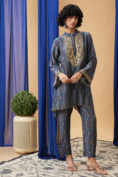 Sougat Paul Elara Embroidered Kurta Set indian designer wear online shopping melange singapore