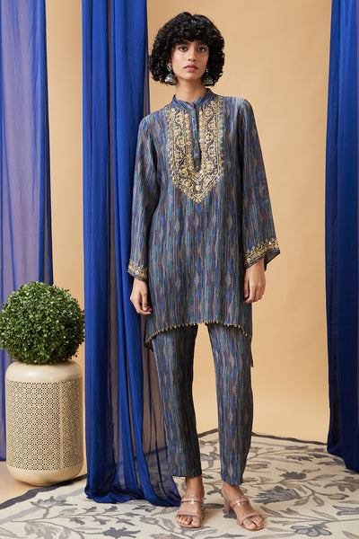 Sougat Paul Elara Embroidered Kurta Set indian designer wear online shopping melange singapore