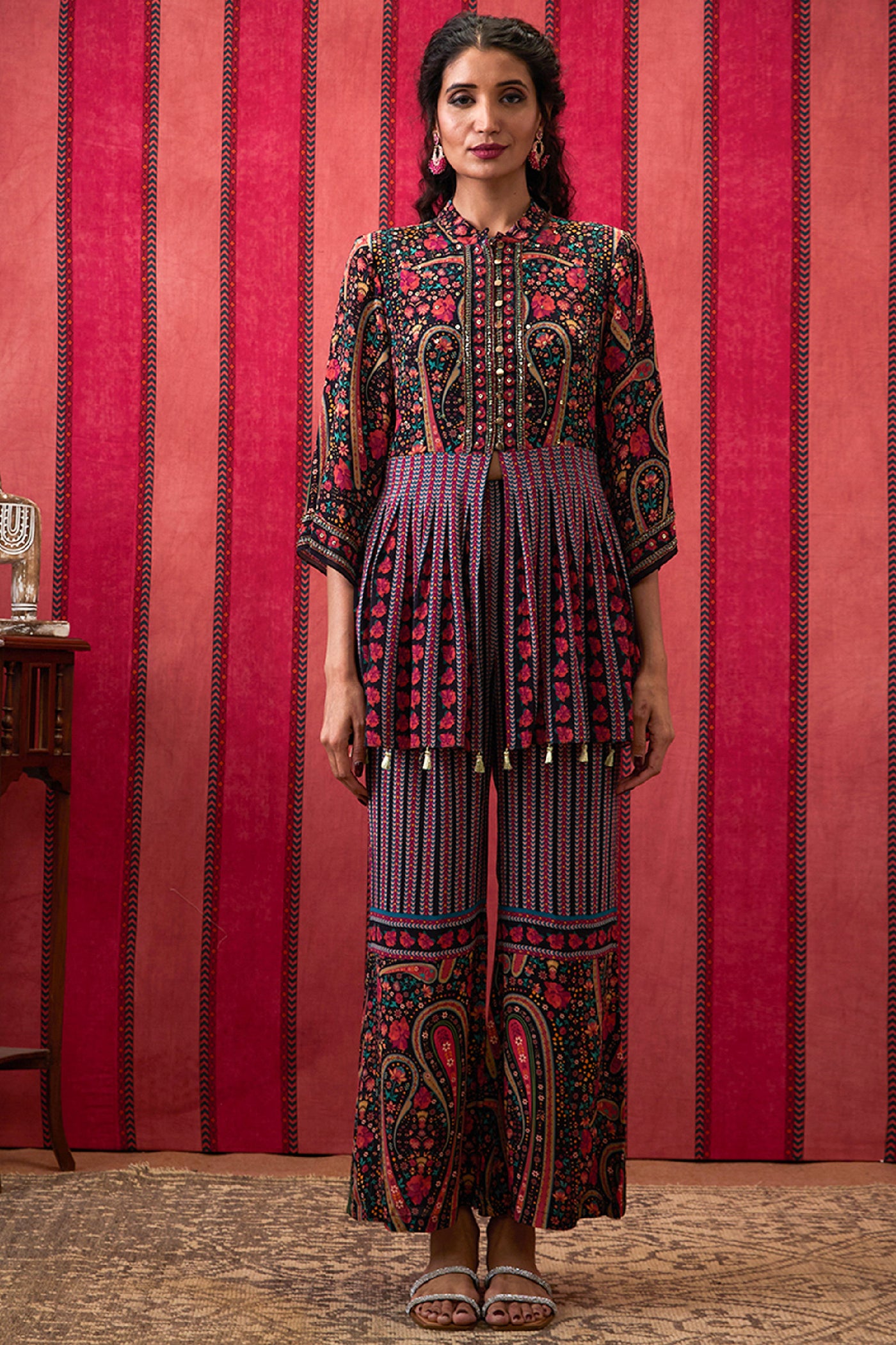 Melange embroidered kurta clearance