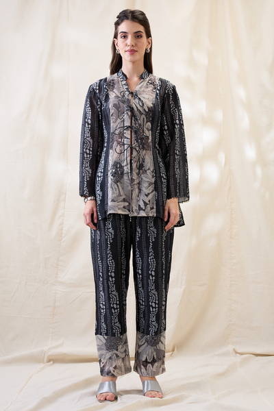 Sougat Paul Ravya Embellished Fron Tie-ups Co-ord Set Indian designer wear online shopping melange singapore