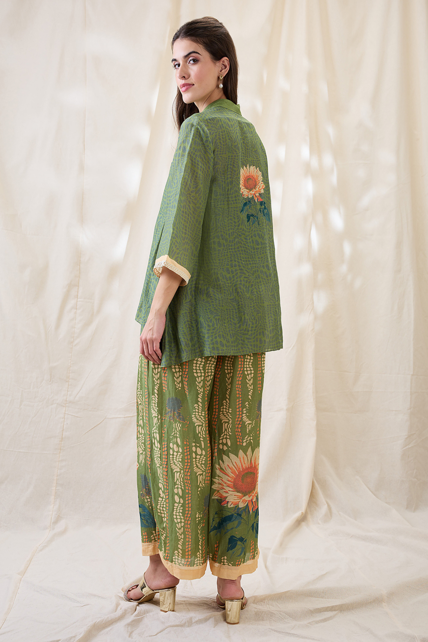 Sougat Paul Ravya Embroidered Co-ord Set Indian designer wear online shopping melange singapore