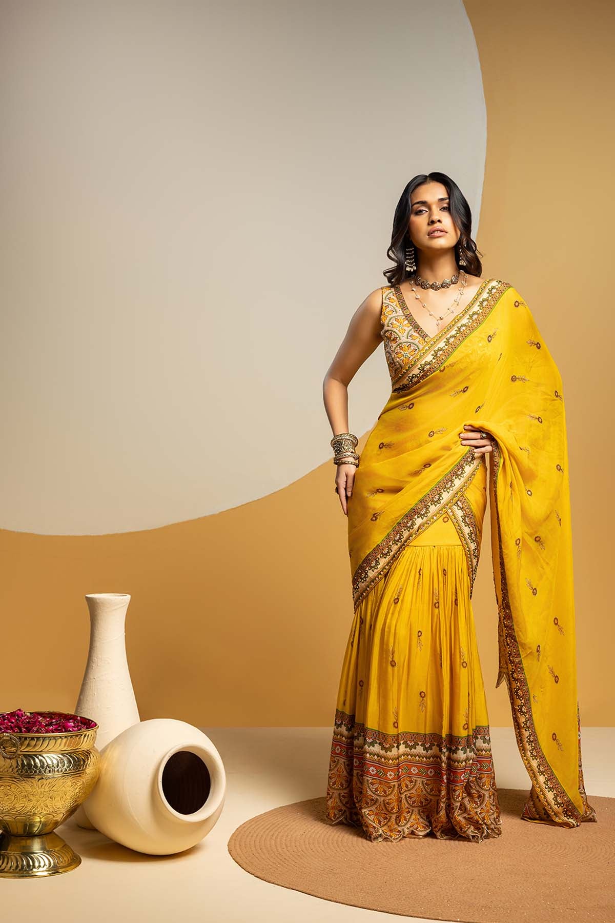 Taarani Embellished Pre-stitched Saree Set
