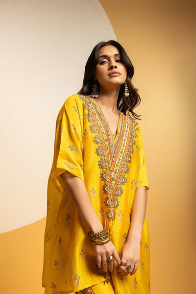 Sougat Paul Taarani Embellished V-neck Kurta Set indian designer wear online shopping melange singapore 