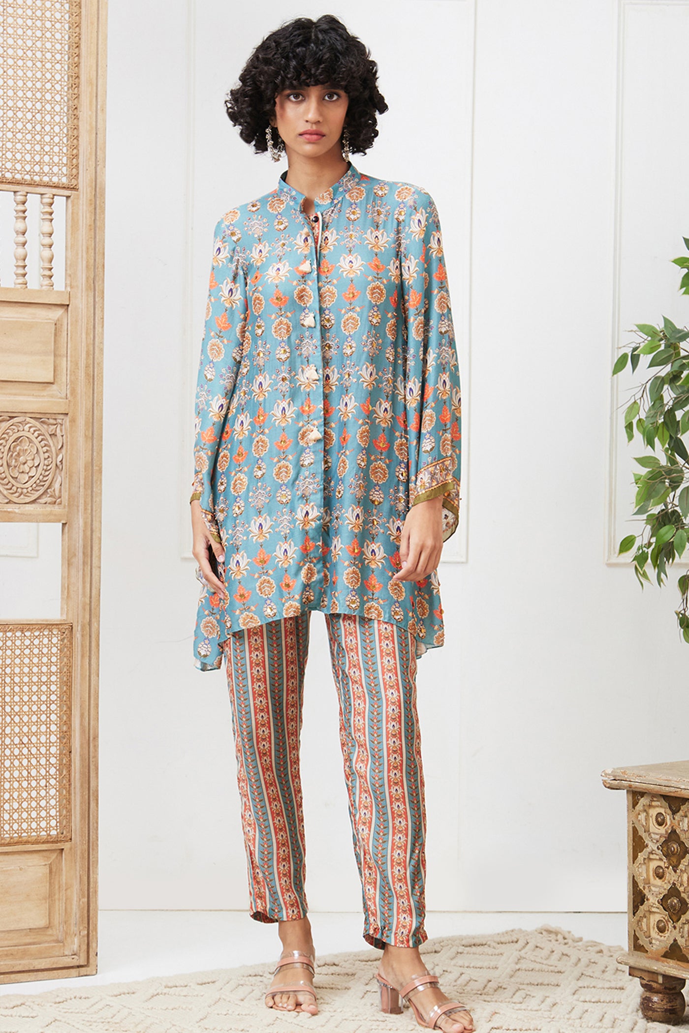 Sougat Paul Tabriz Embroidered Co-Ord Set indian designer wear online shopping melange singapore