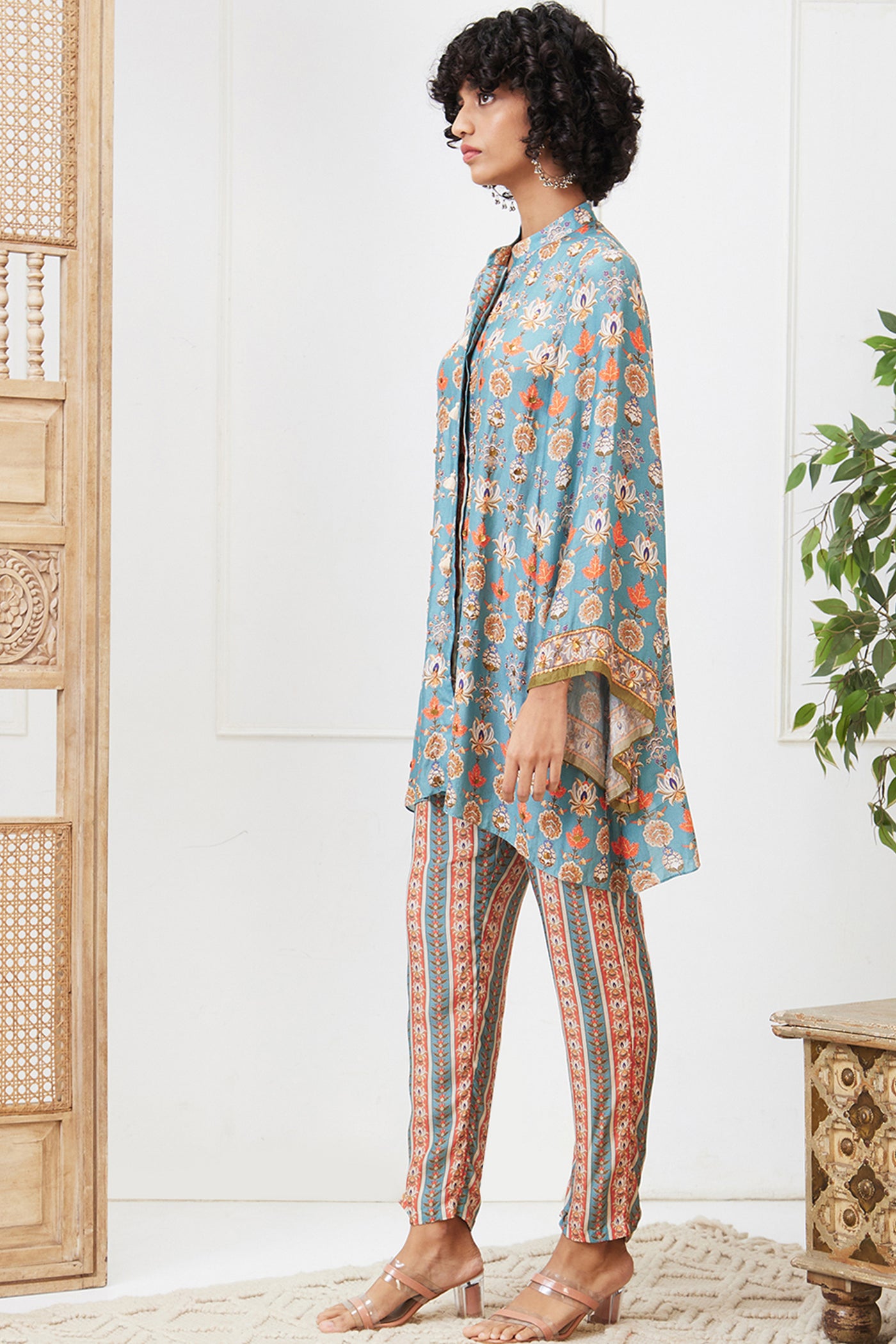 Sougat Paul Tabriz Embroidered Co-Ord Set indian designer wear online shopping melange singapore