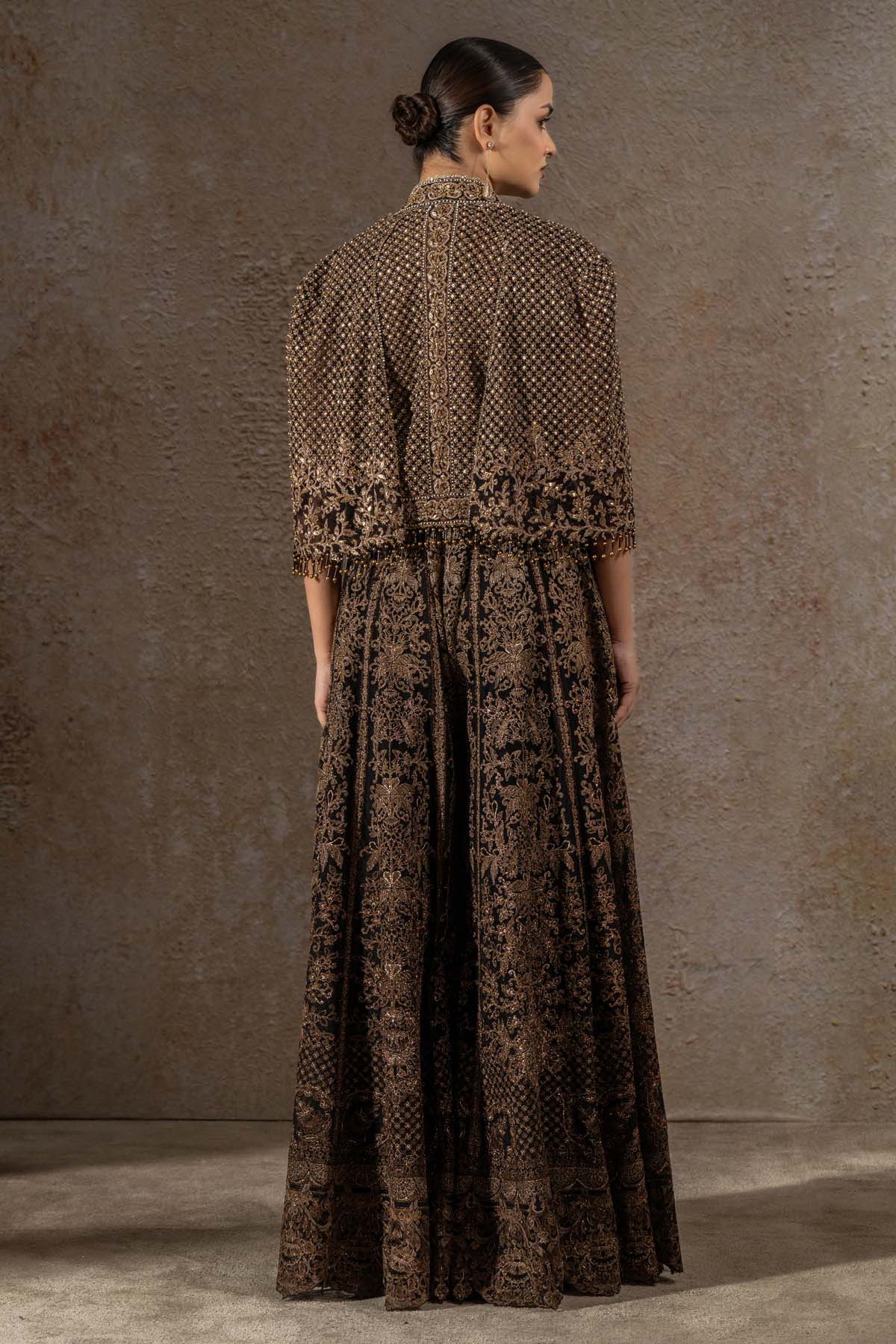 TARUN TAHILIANI Embroidered Cape indian designer wear online shopping melange singapore