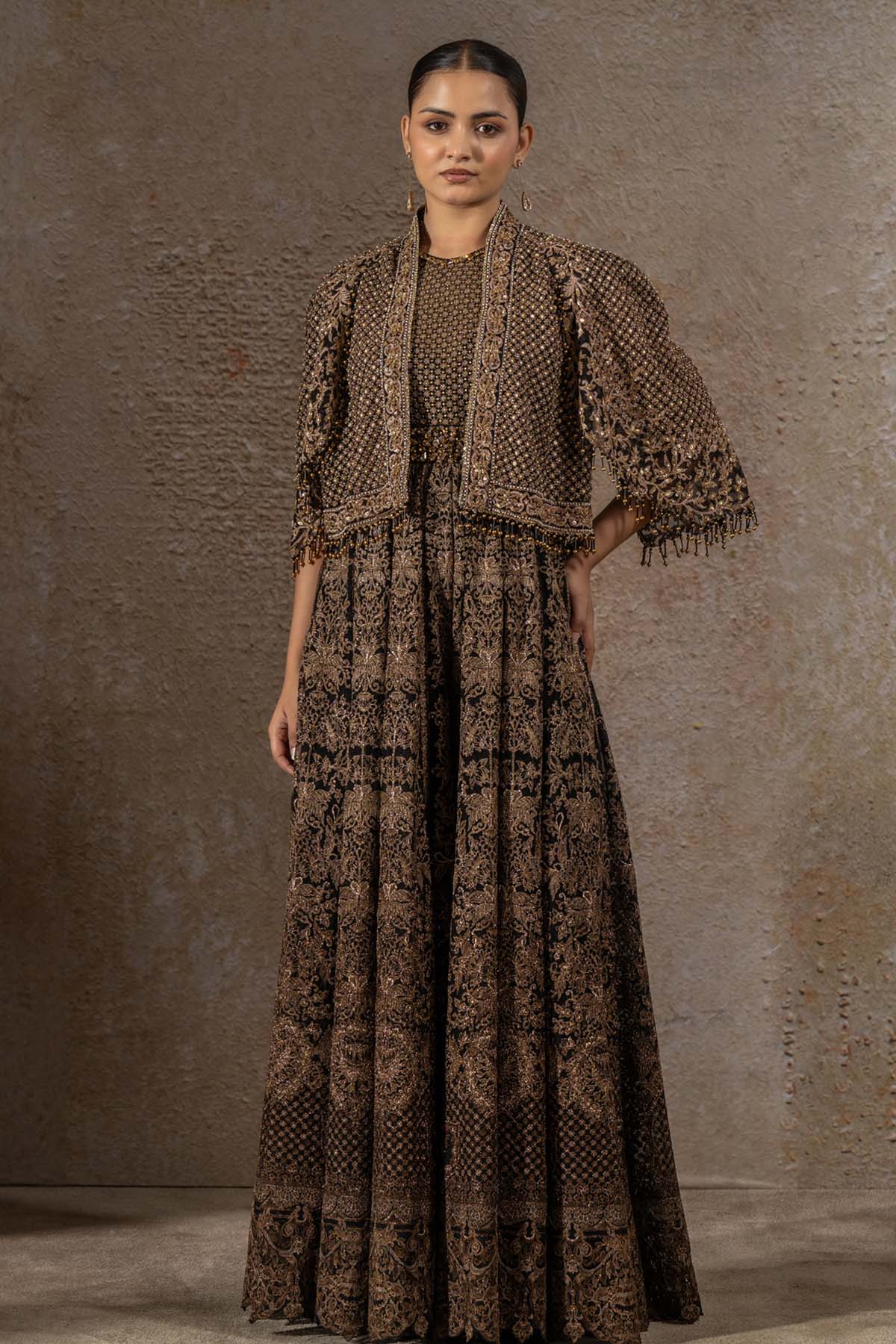TARUN TAHILIANI Embroidered Cape indian designer wear online shopping melange singapore
