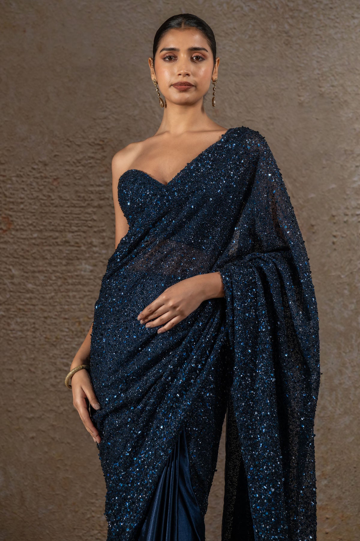 TARUN TAHILIANI Sequin Saree with Embroidered Corset indian designer wear online shopping melange singapore 
