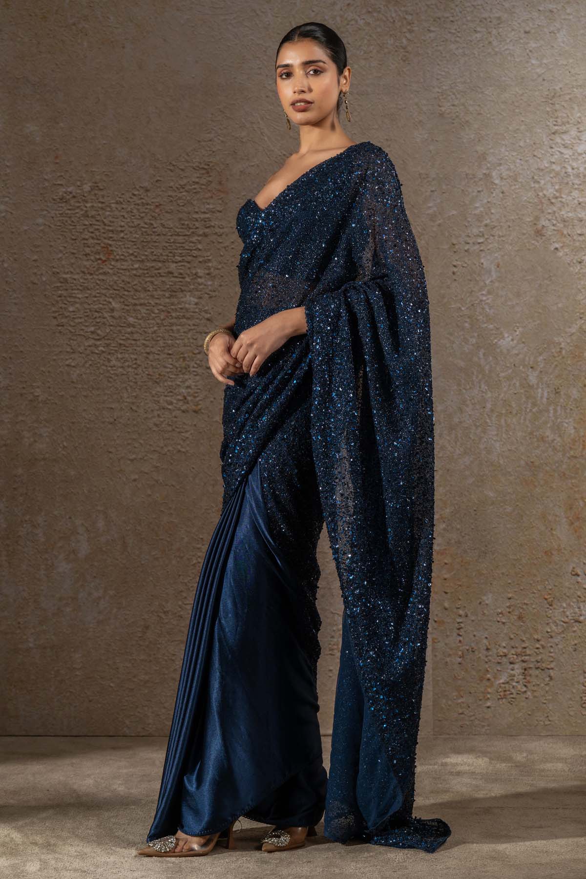 TARUN TAHILIANI Sequin Saree with Embroidered Corset indian designer wear online shopping melange singapore 
