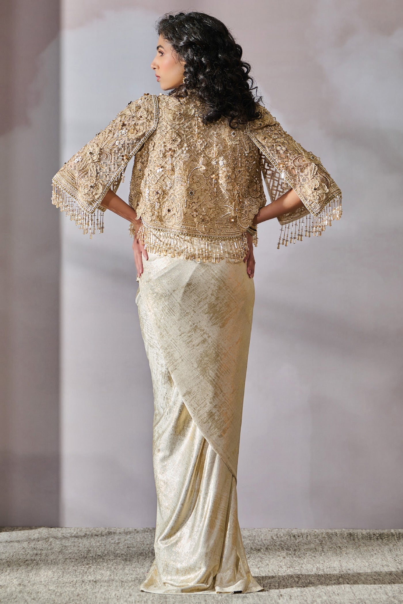 Tarun Tahiliani Cape indian designer wear online shopping melange singapore
