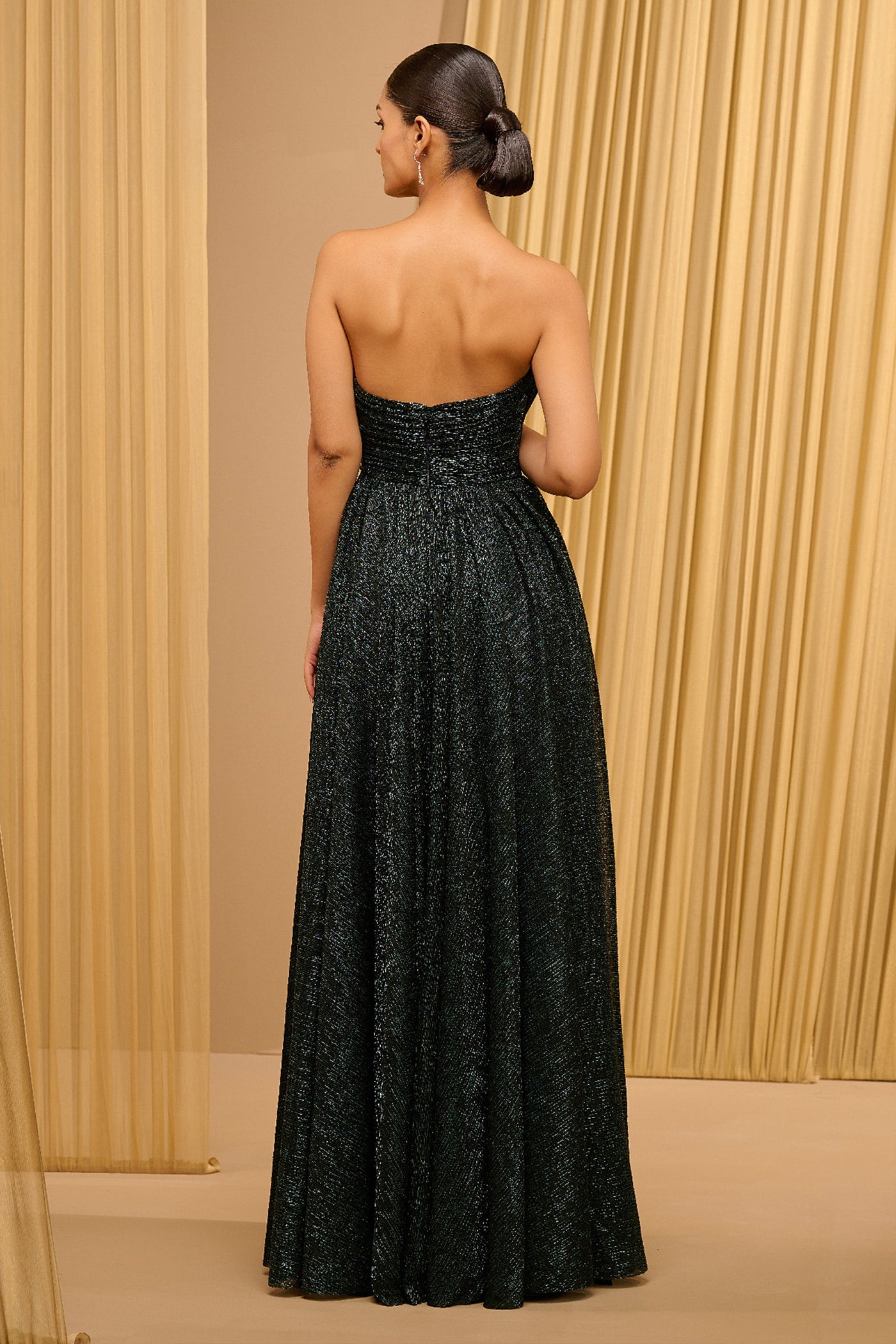 Tarun Tahiliani Classic Crinkle Gown indian designer wear online shopping melange singapore