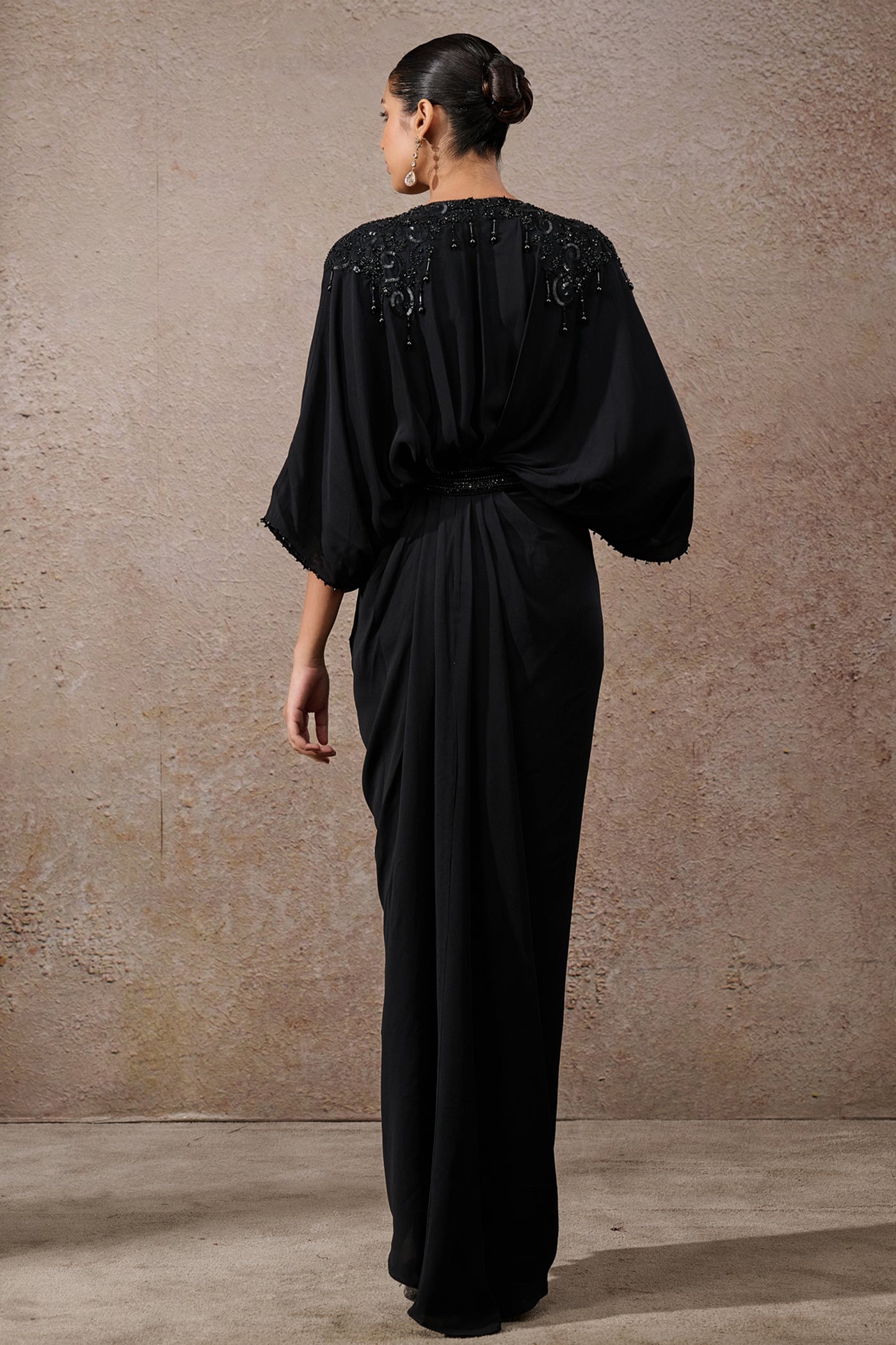 Tarun Tahiliani Classic Kaftan Indian designer wear online shopping melange singapore
