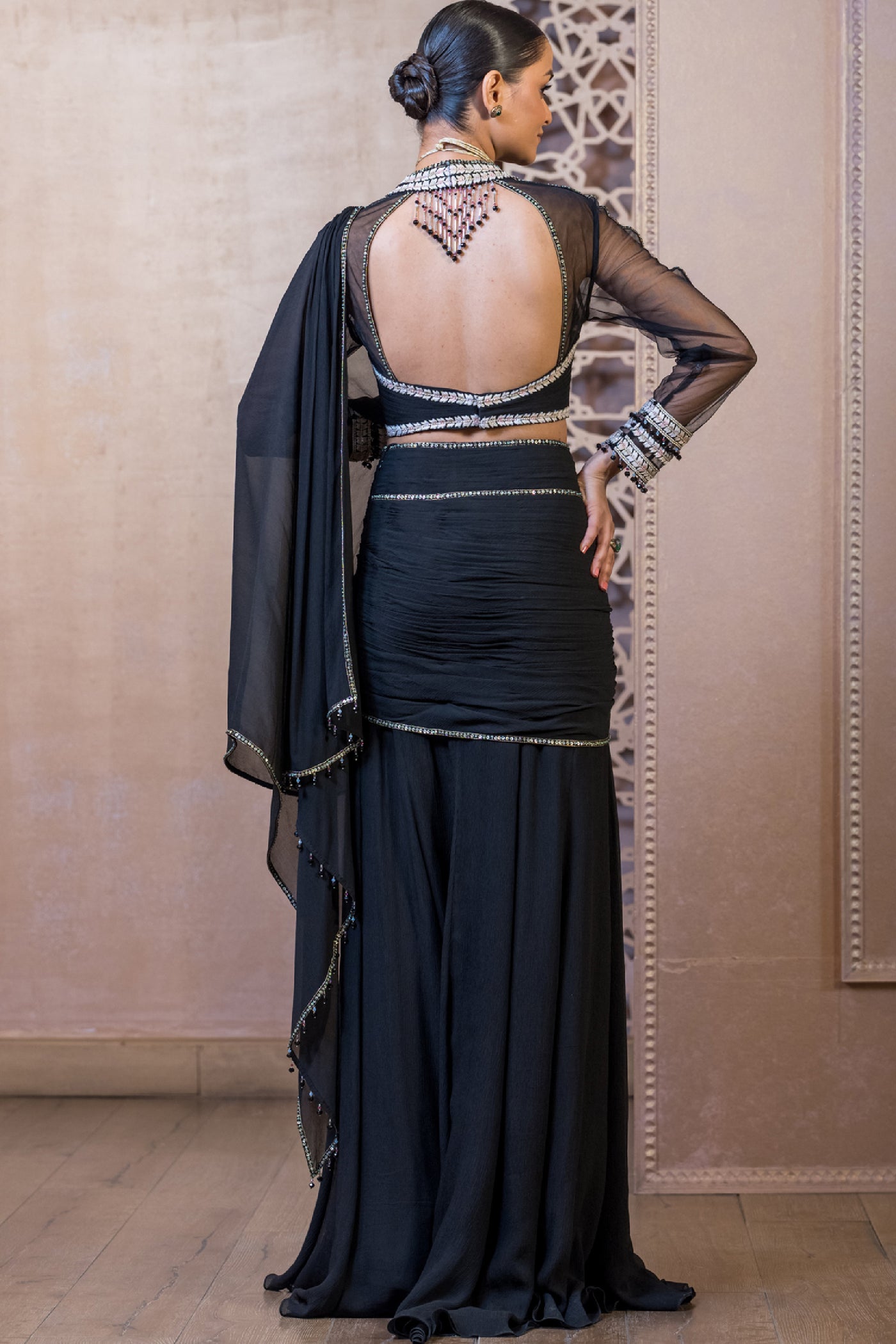 Tarun Tahiliani Concept Saree And Blouse indian designer wear online shopping melange singapore