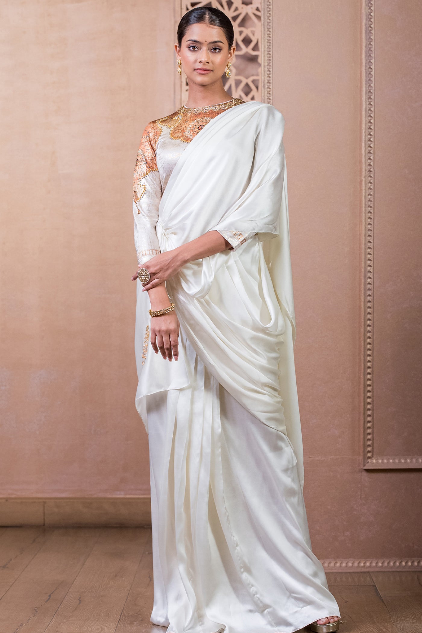 Tarun Tahiliani Concept Saree  And Blouse Ivory Gold indian designer wear online shopping melange singapore