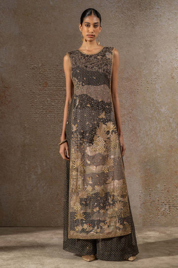 Tarun Tahiliani Embellished Pichwai Jumpsuit indian designer wear online shopping melange singapore 