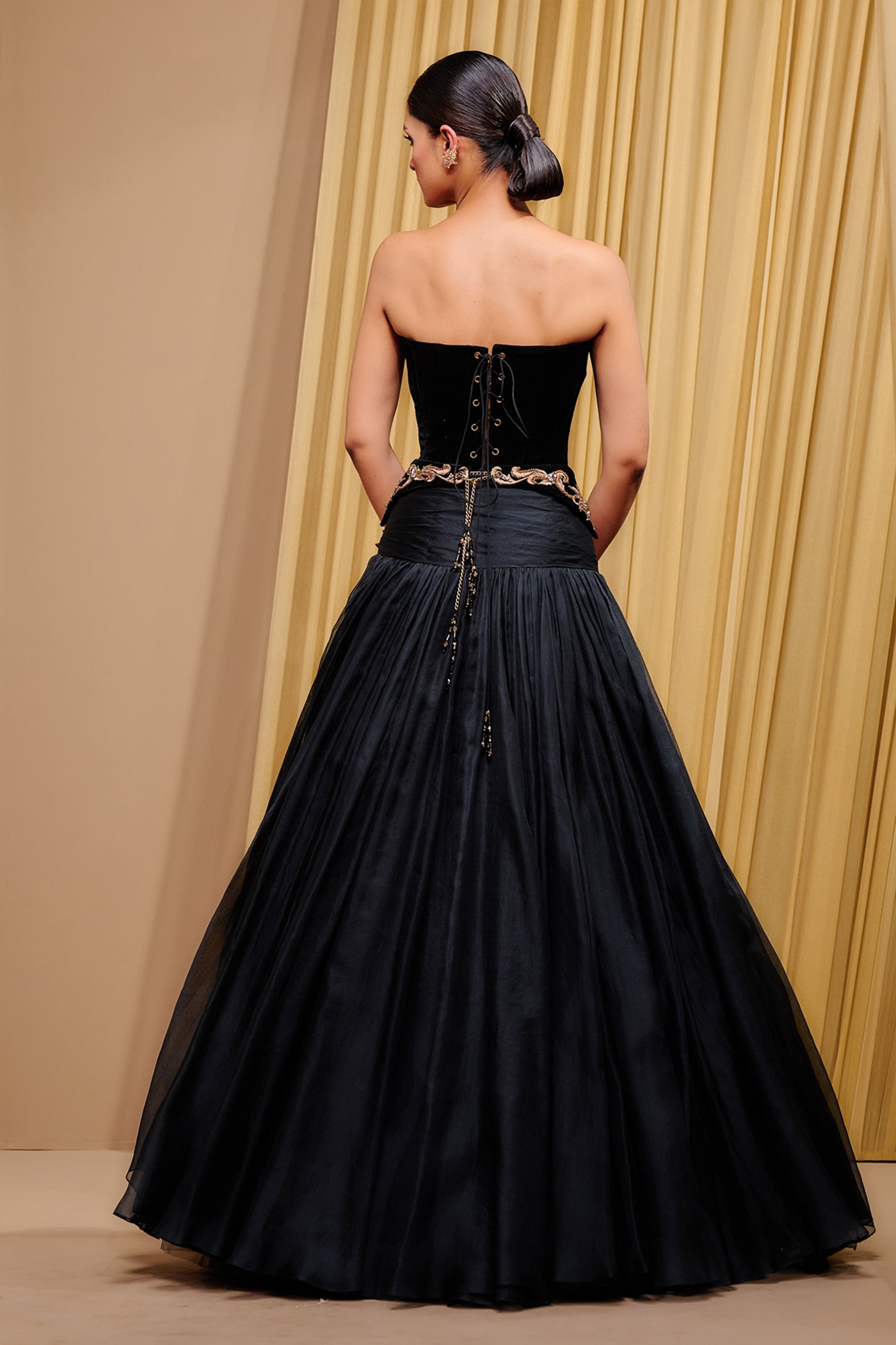 Tarun Tahiliani Fluid Skirt indian designer wear online shopping melange singapore