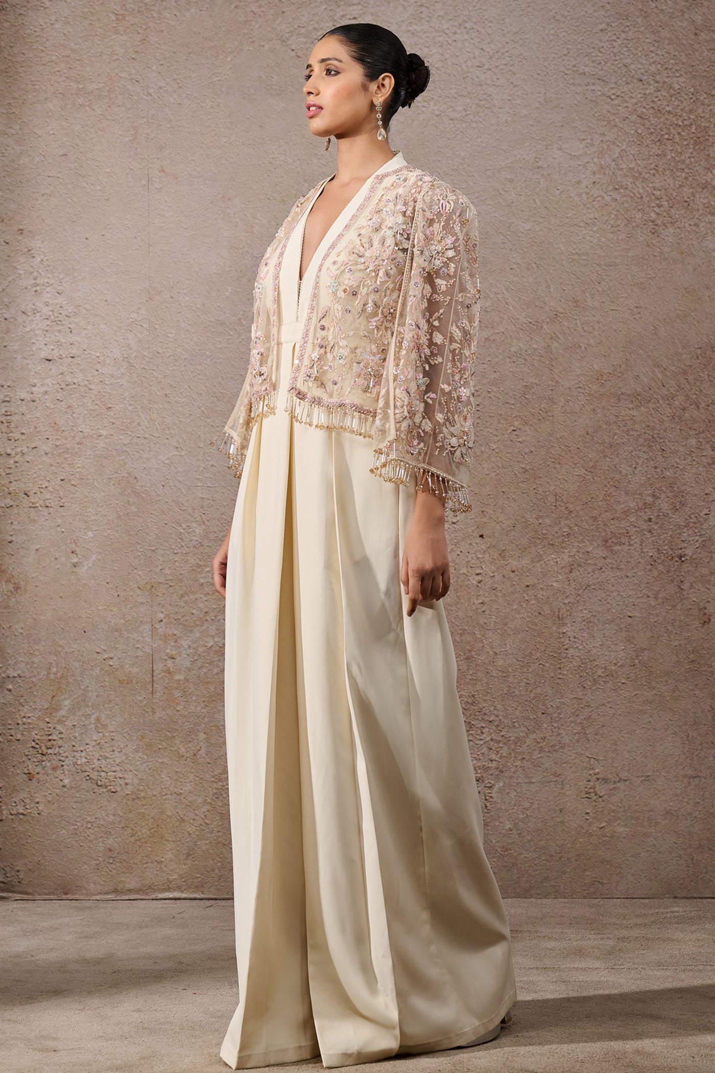 Tarun Tahiliani Hand-embroidered Floral Cape indian designer wear online shopping melange singapore