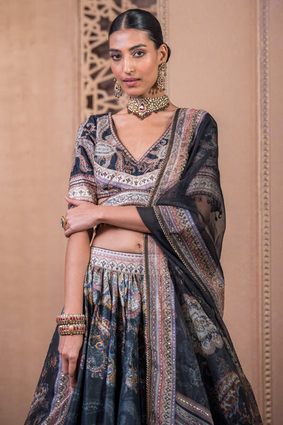 arun Tahiliani Lehenga With Blouse And Dupatta Black indian designer wear online shopping melange singapore