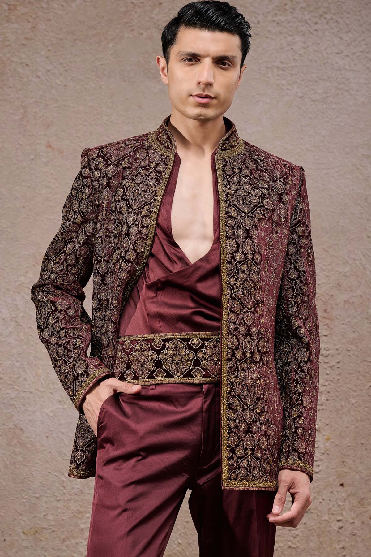 Tarun Tahiliani Menswear Antique Zardozi Velvet Bandhgala Set indian designer wear online shopping melange singapore 
