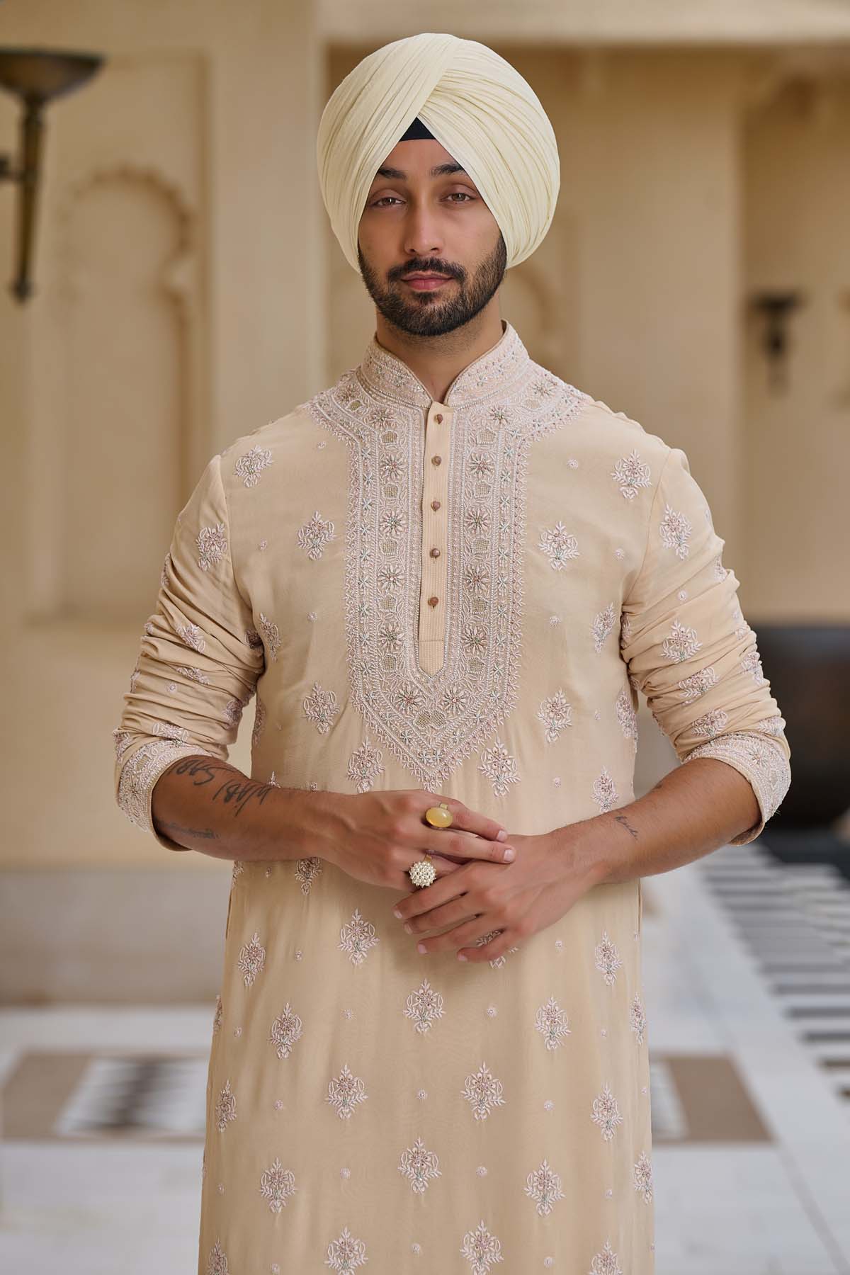 Tarun Tahiliani Menswear Classic Chikankari Embroidered Kurta Set indian designer wear online shopping melange singapore 