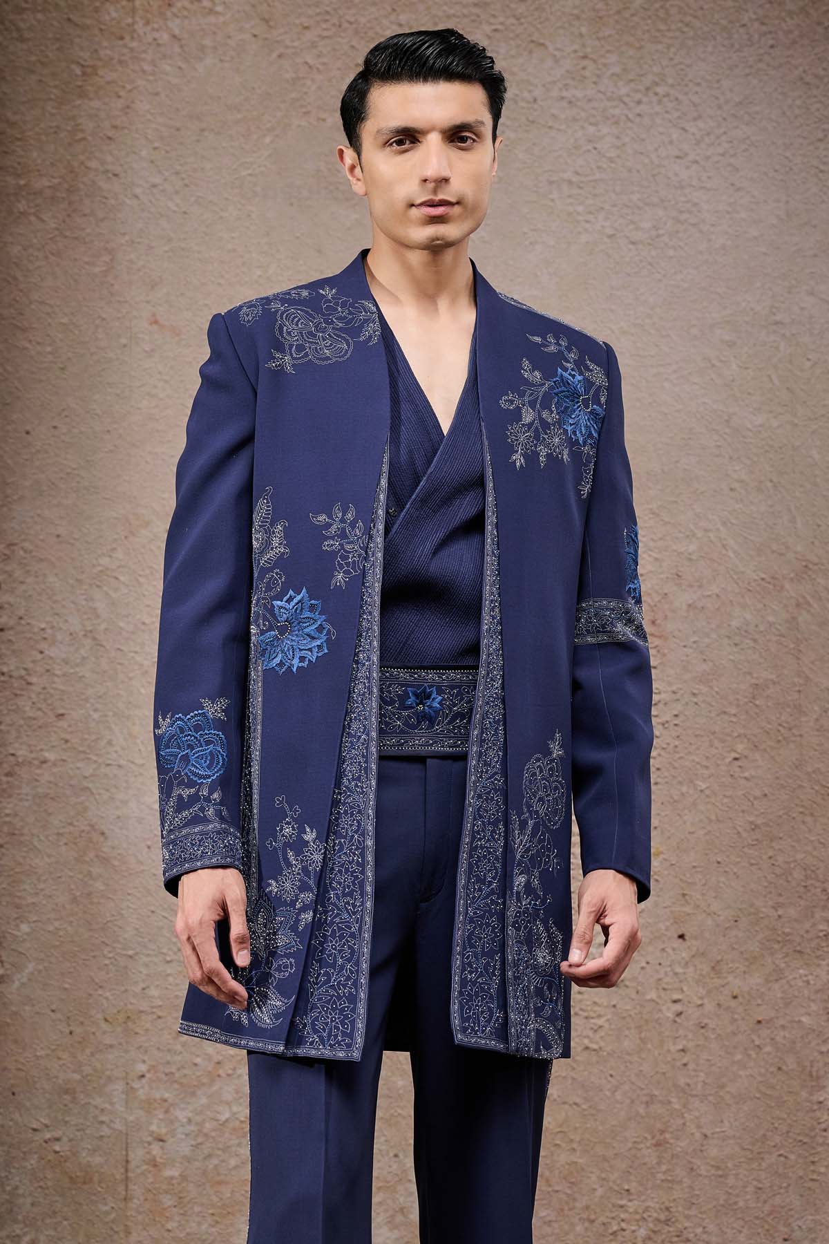 Tarun Tahiliani Menswear Embroidered Dual-Panel Sherwani Set indian designer wear online shopping melange singapore 