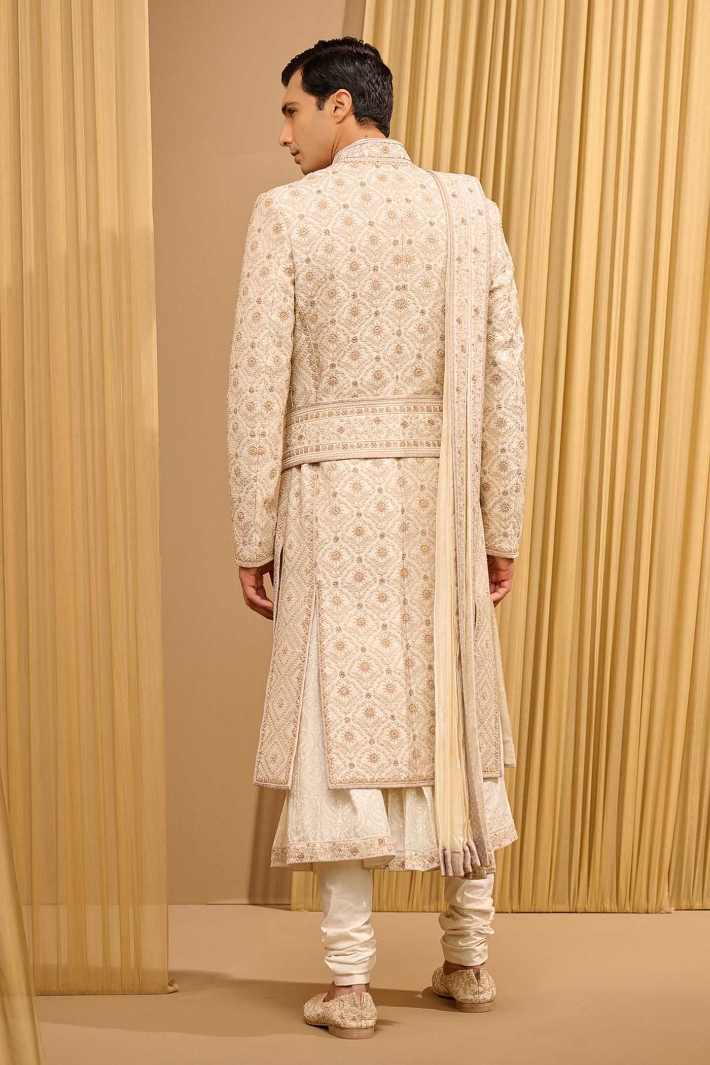 Tarun Tahiliani Menswear Embroidered Sherwani Set indian designer wear online shopping melange singapore
