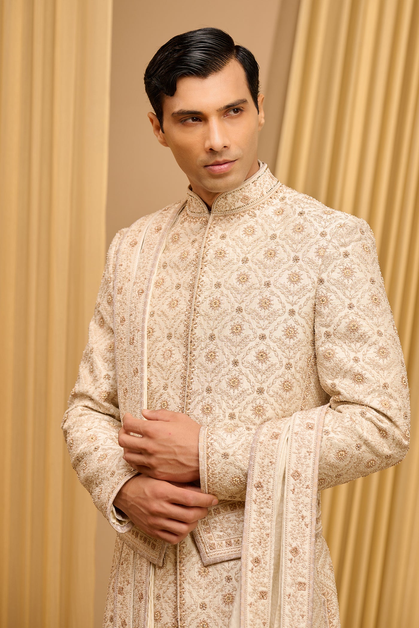 Tarun Tahiliani Menswear Embroidered Sherwani Set indian designer wear online shopping melange singapore
