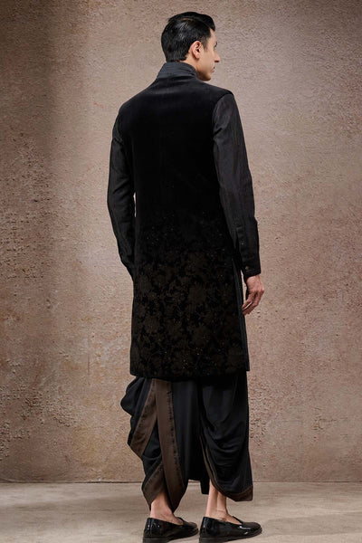 Tarun Tahiliani Menswear Floral Etched Sleeveless Sherwani Set indian designer wear online shopping melange singapore 