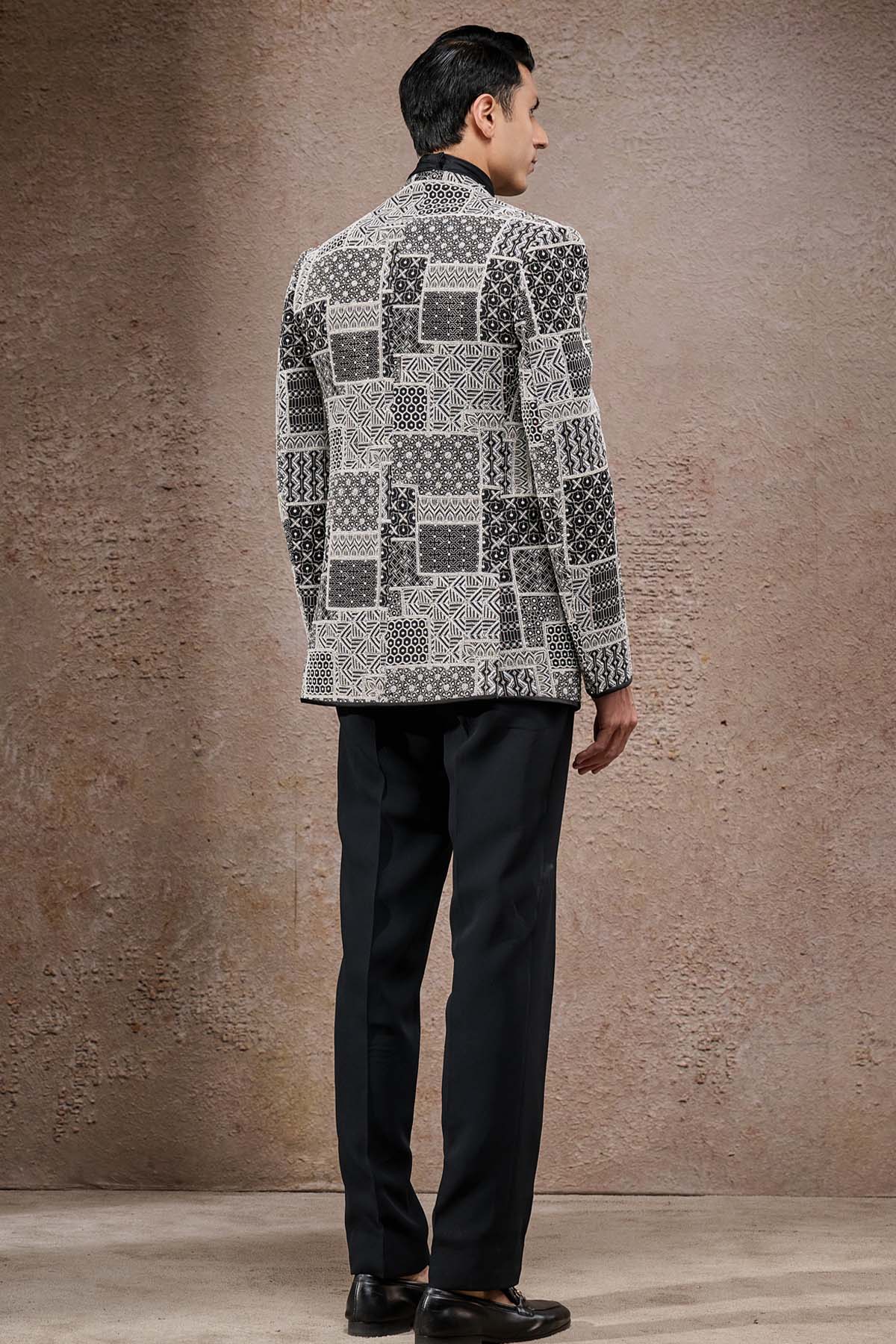 Tarun Tahiliani Menswear Geometric Embroidered Bandhgala Set indian designer wear online shopping melange singapore 
