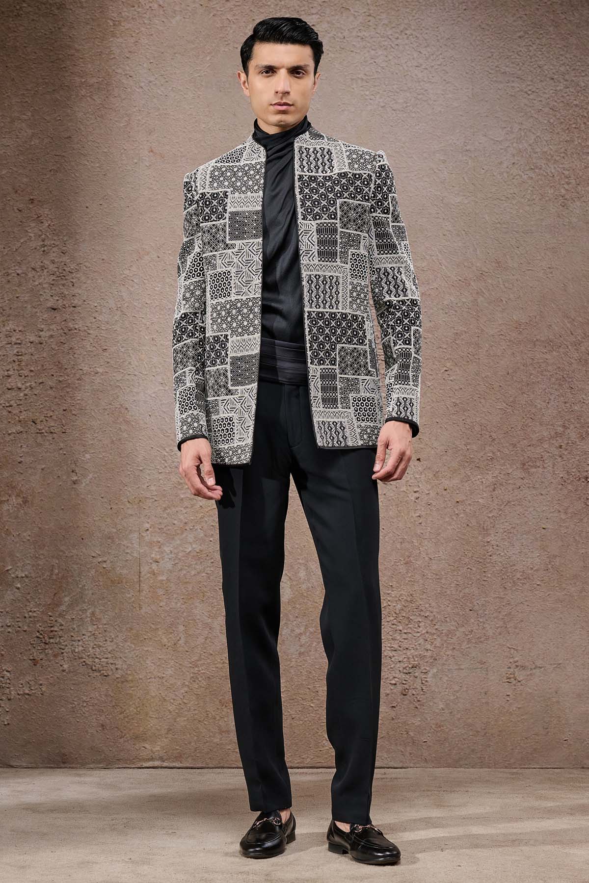 Tarun Tahiliani Menswear Geometric Embroidered Bandhgala Set indian designer wear online shopping melange singapore 

