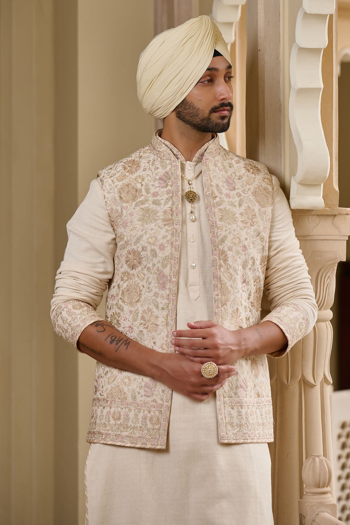 Tarun Tahiliani Menswear Multicolour Embroidered Waistcoat Set indian designer wear online shopping melange singapore 