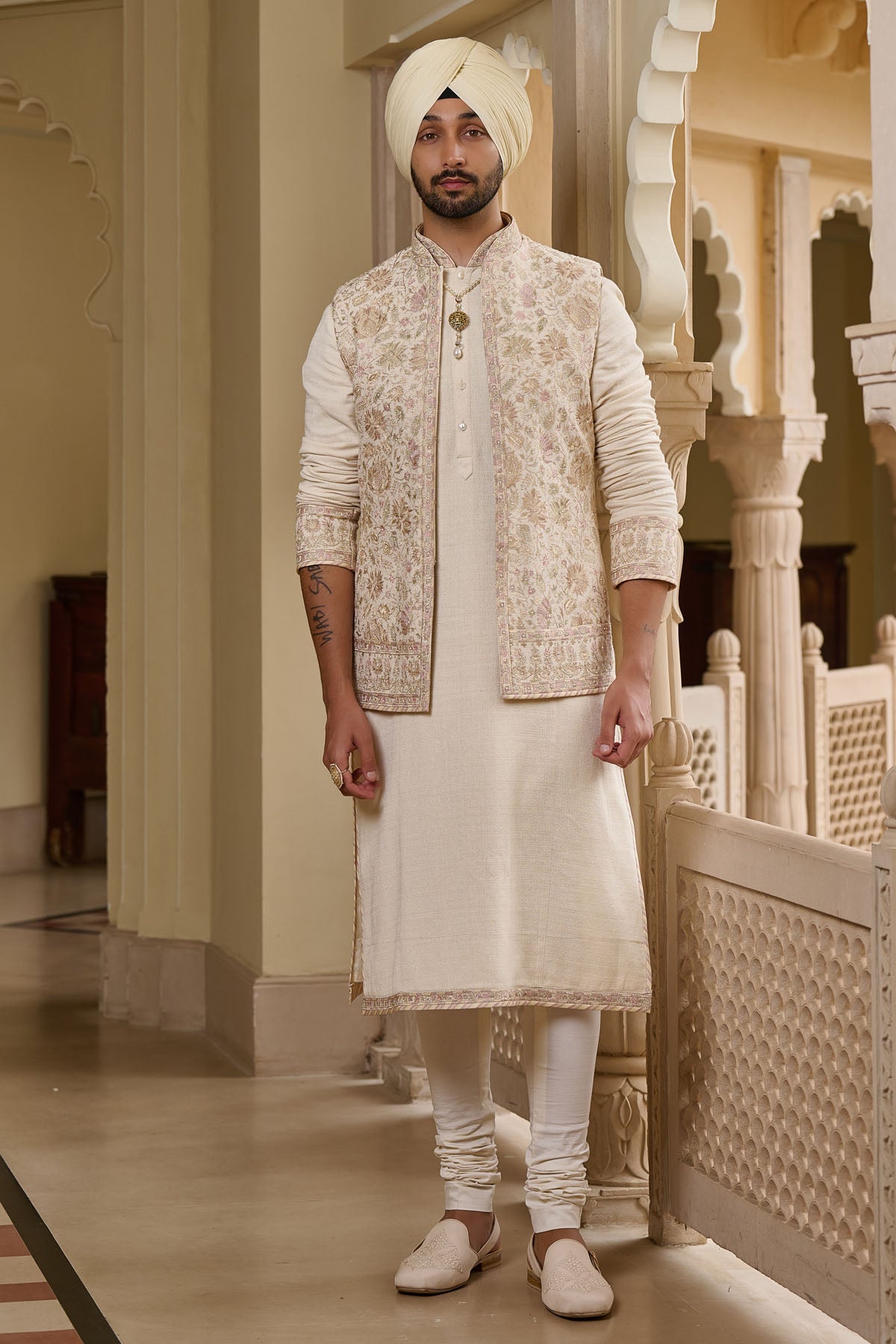 Tarun Tahiliani Menswear Multicolour Embroidered Waistcoat Set indian designer wear online shopping melange singapore 