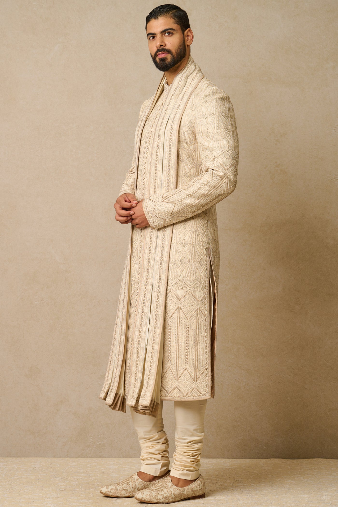 Tarun Tahiliani Menswear Sherwani Set Of 6 Ivory indian designer wear online shopping melange singapore