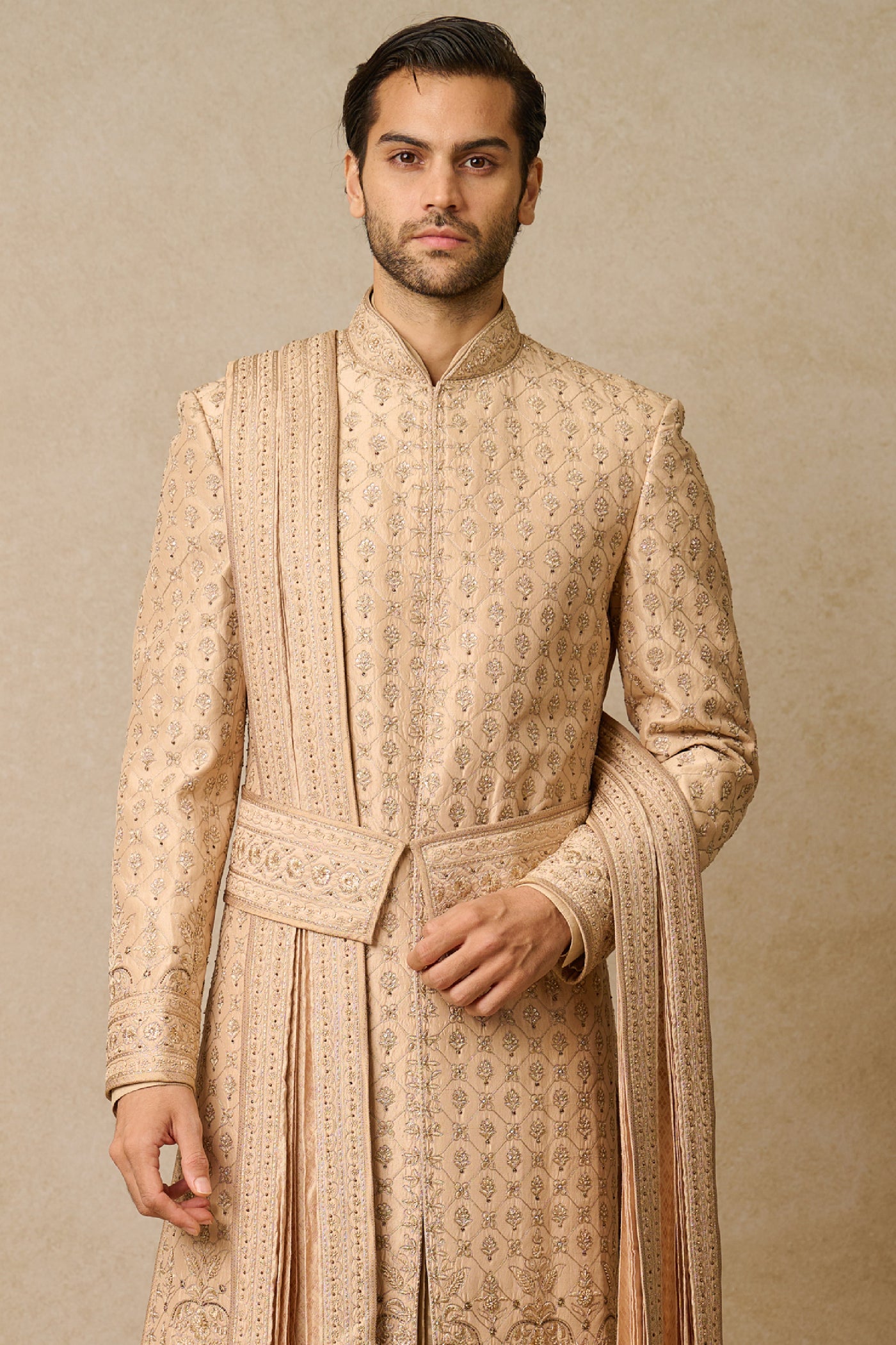 Tarun Tahiliani Menswear Sherwani Set Of 7 indian designer wear online shopping melange singapore