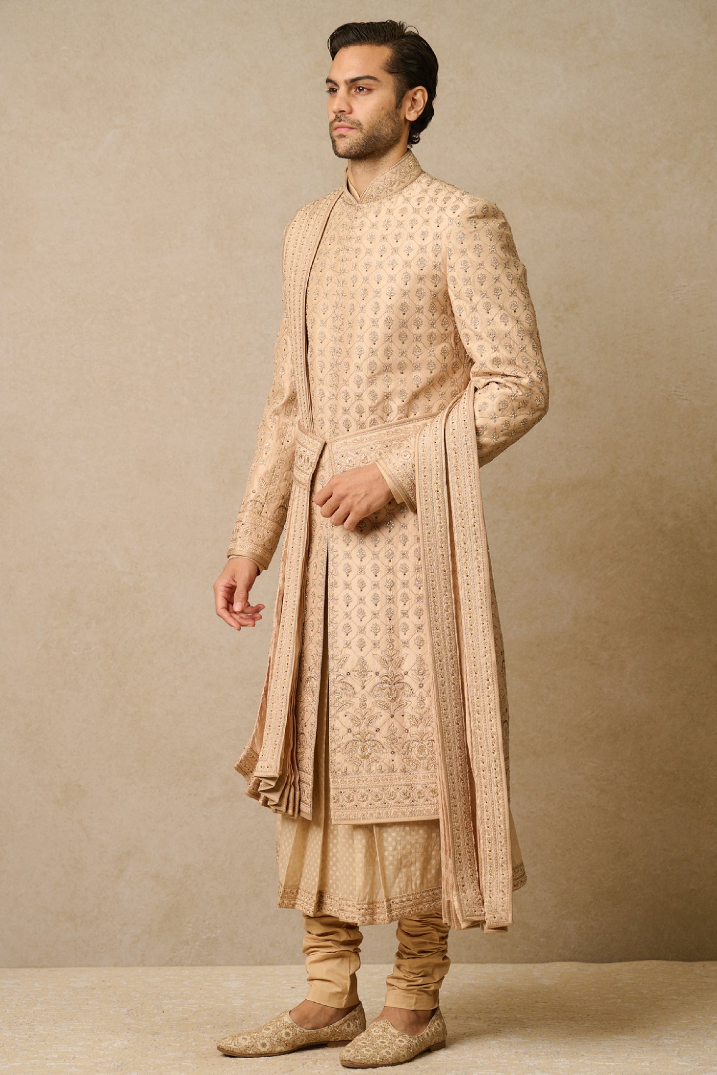 Tarun Tahiliani Menswear Sherwani Set Of 7 indian designer wear online shopping melange singapore