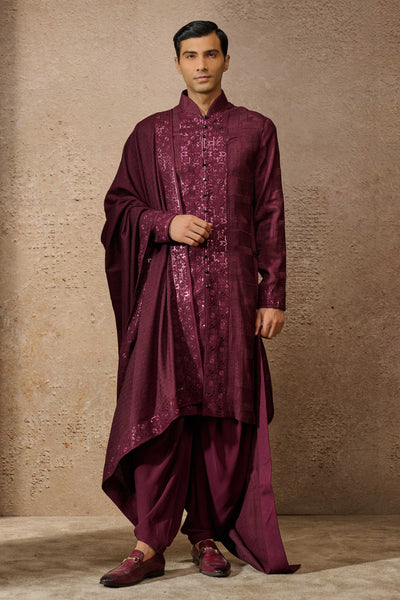 Tarun Tahiliani Menswear Textured Kurta Set Wine indian designer wear online shopping melange singapore