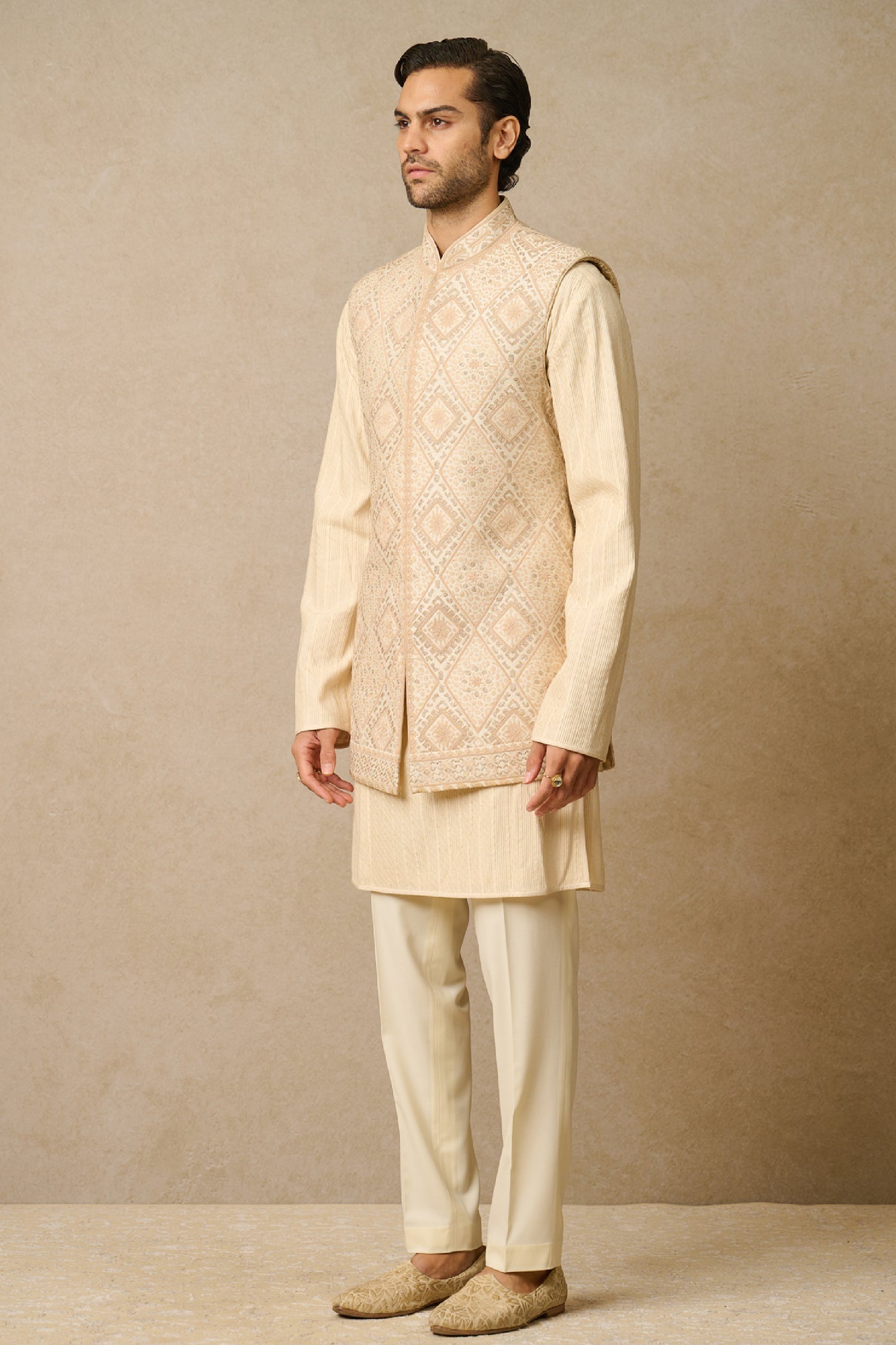 Tarun Tahiliani Menswear Waistcoat Ivory indian designer wear online shopping melange singapore