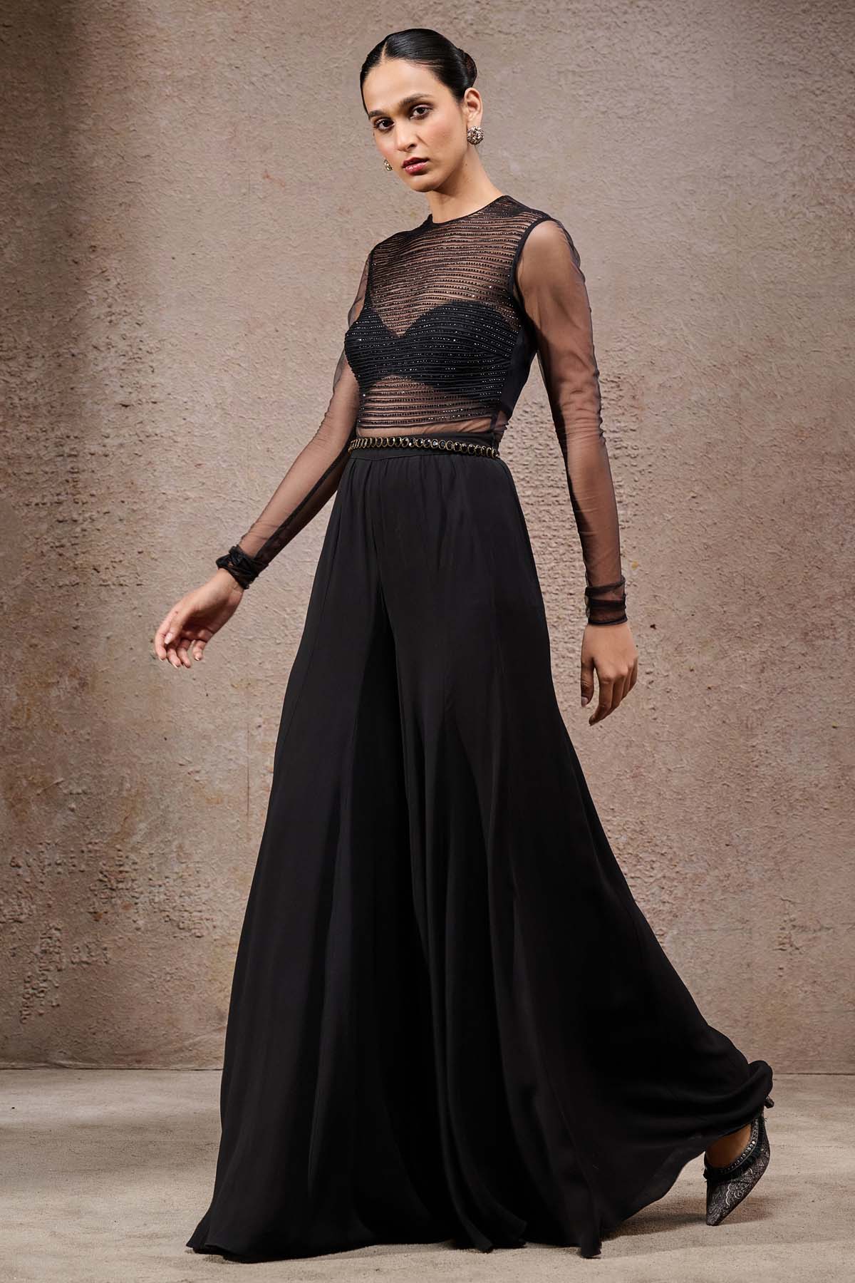 Tarun Tahiliani Mukaish Cape Set indian designer wear online shopping melange singapore 